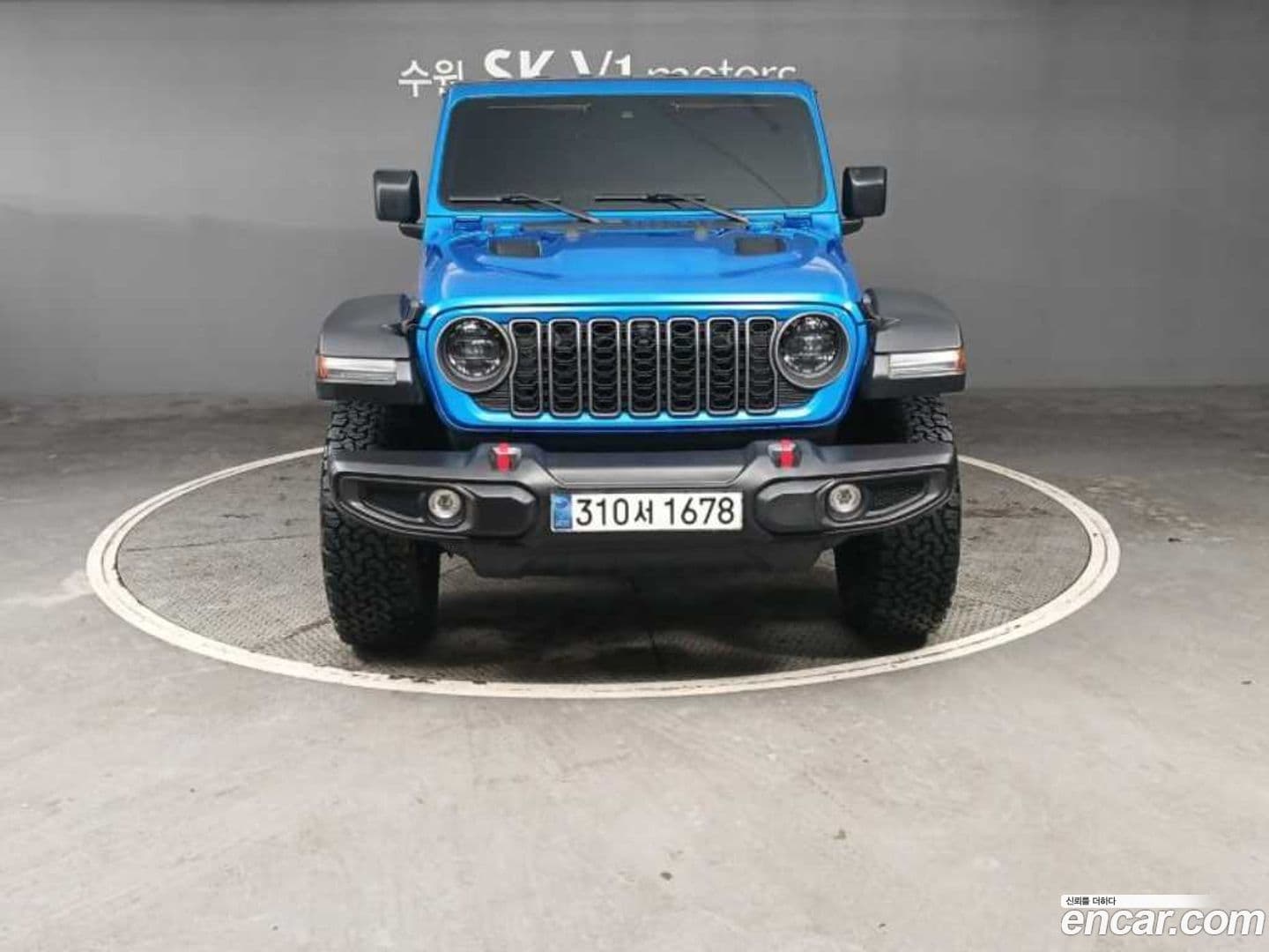 Main__Slider__Photo:Wrangler Jeep 2025.8-0
