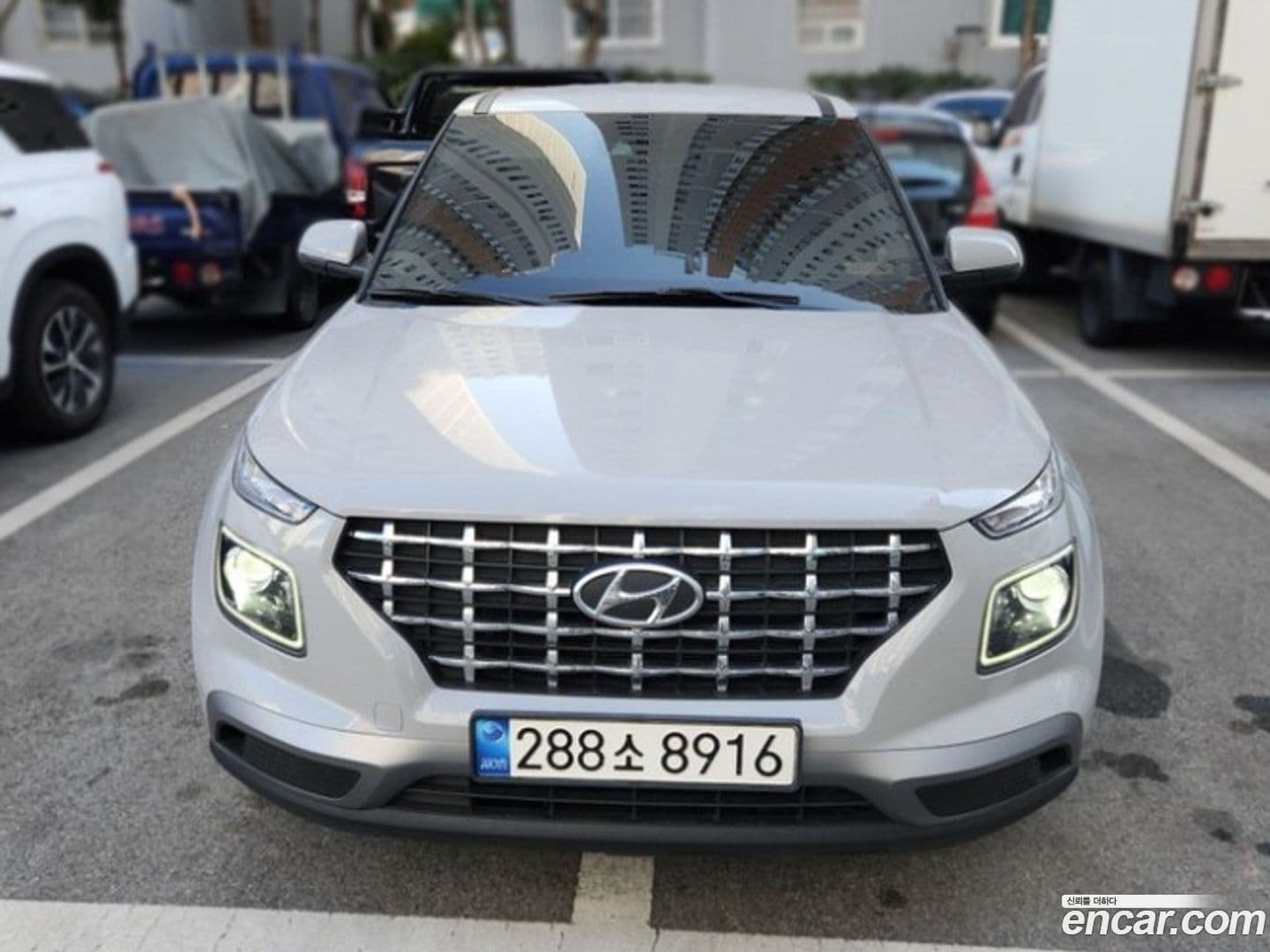 Main__Slider__Photo:Venue Hyundai 2022.7-0