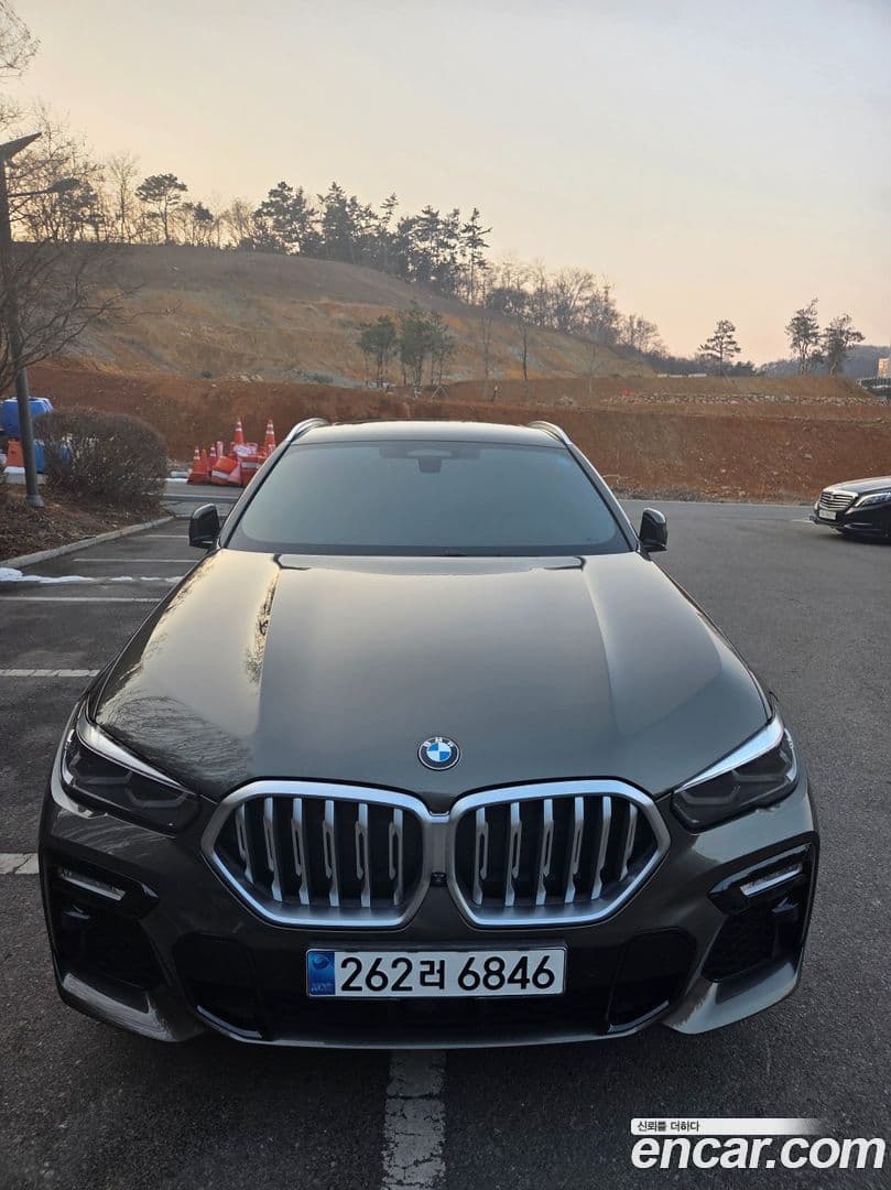 Main__Slider__Photo:X6 BMW 2021.3-0