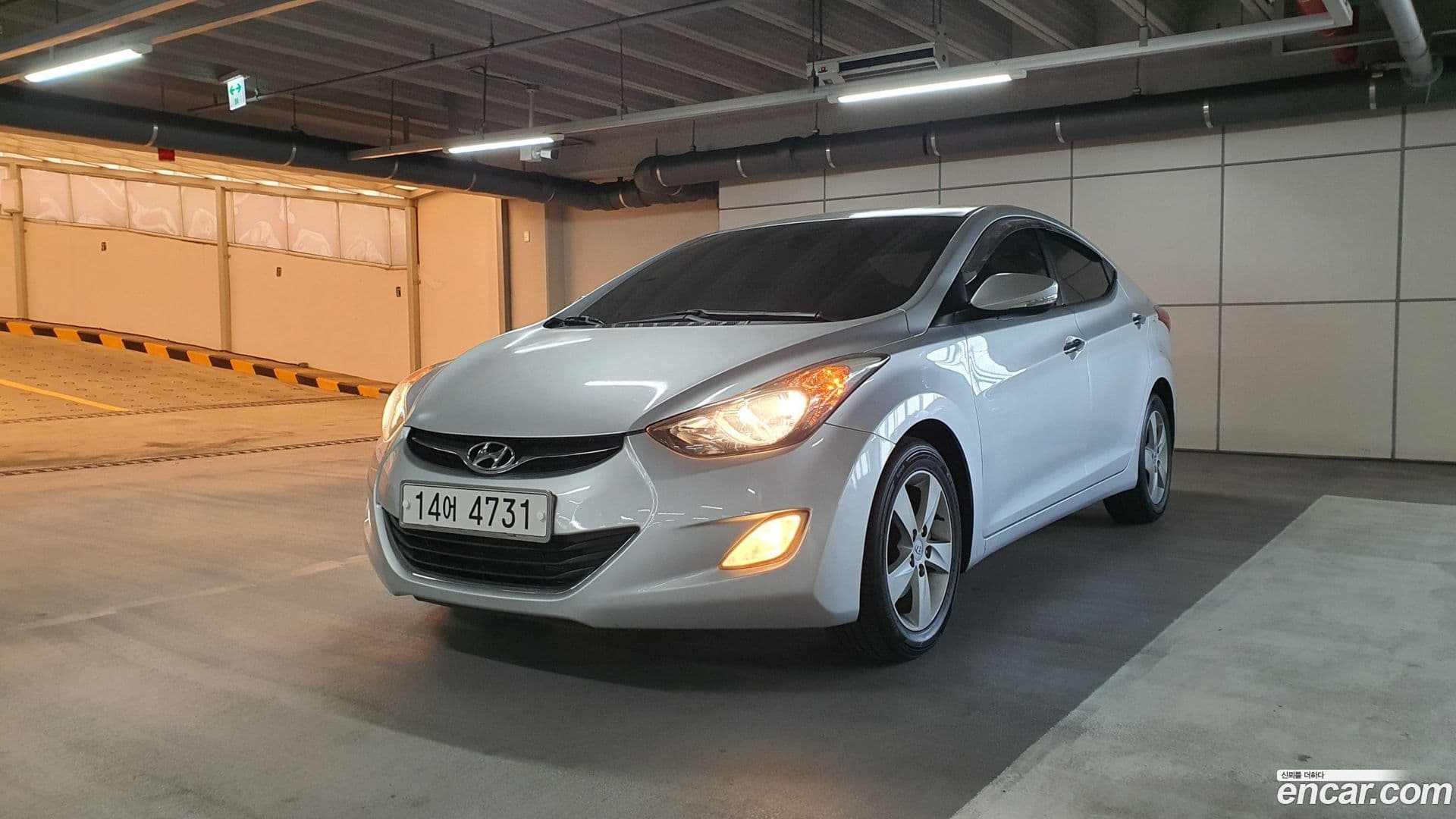 Main__Slider__Photo:AVANTE Hyundai 2010.10-0