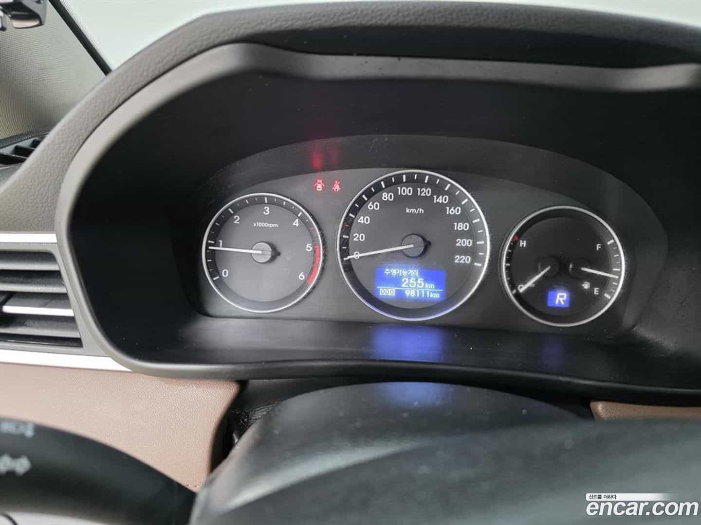 Starex Hyundai 2020.2-OPTION-017