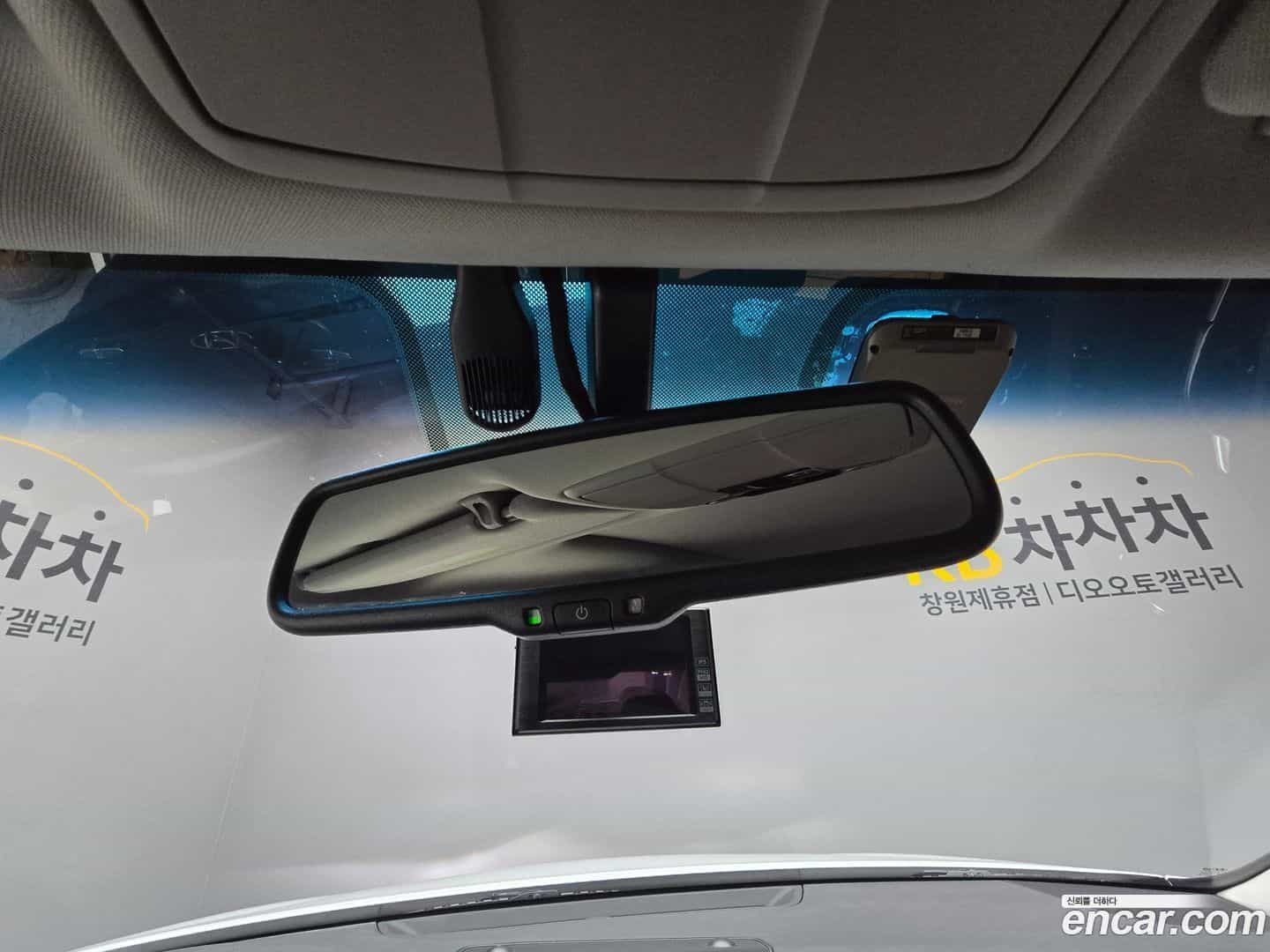 Grandeur Hyundai 2017.0-OPTION-022