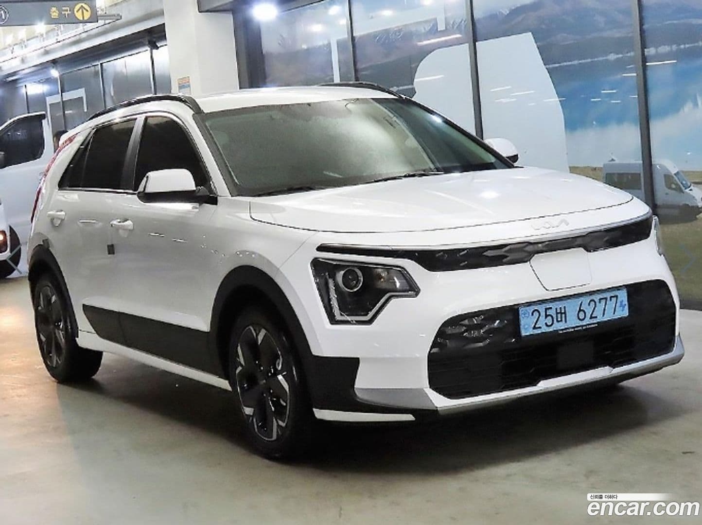 Main__Slider__Photo:Niro Kia 2022.6-0