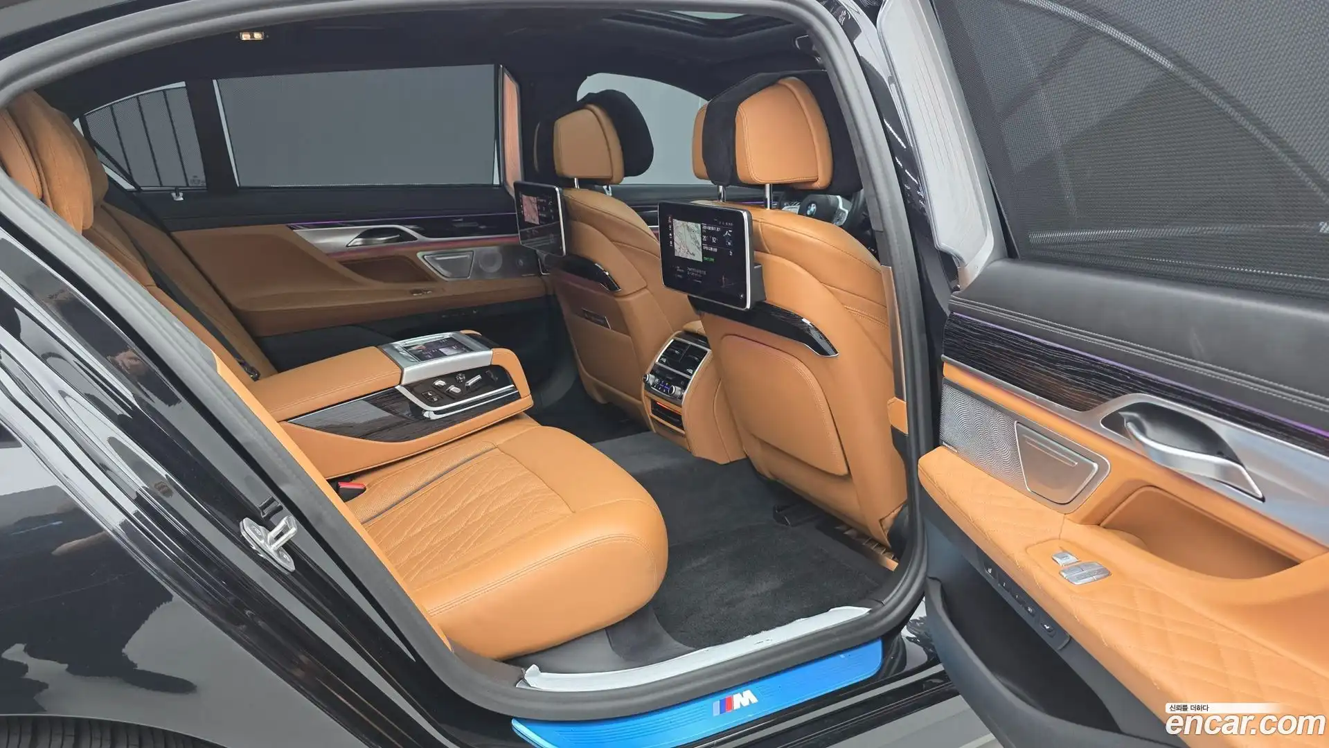 7-Series BMW 2022.7-OPTION-017