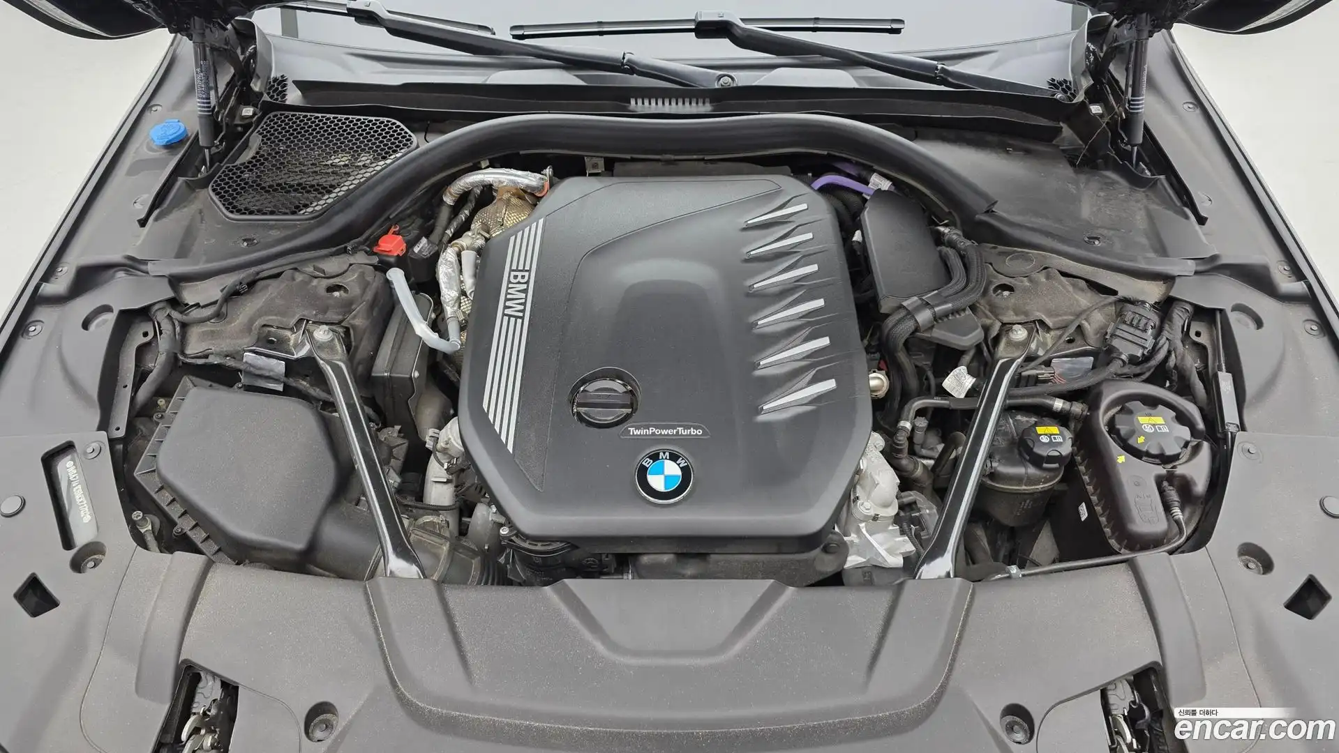 7-Series BMW 2022.7-OPTION-024