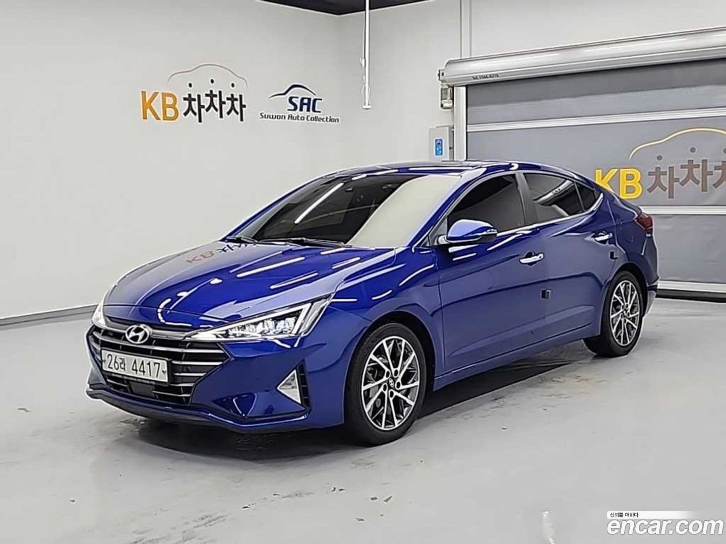 Main__Slider__Photo:AVANTE Hyundai 2018.8-0