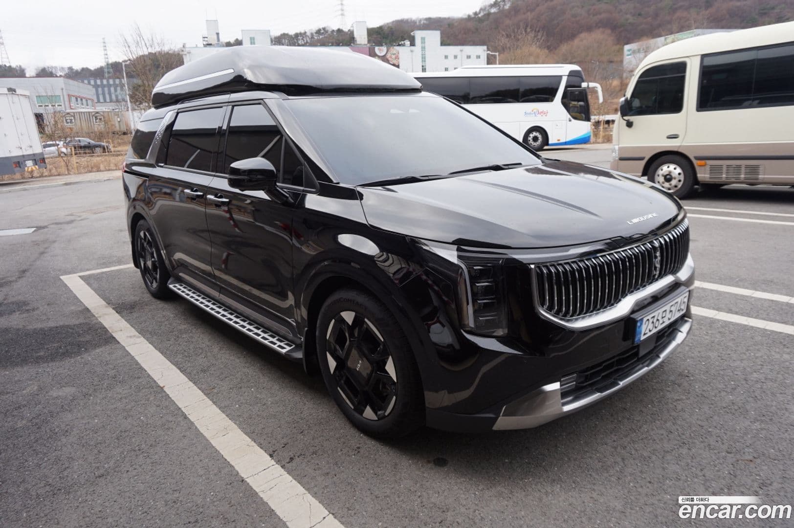 Main__Slider__Photo:Canival Kia 2024.9-0