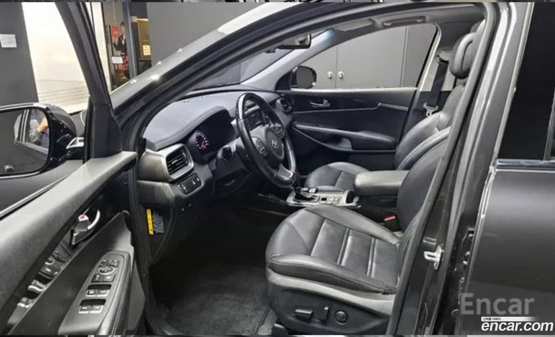 Sorento Kia 2015.4-INNER-010