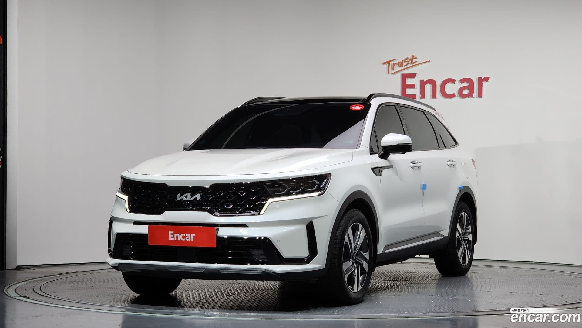 Main__Slider__Photo:Sorento Kia 2023.3-0