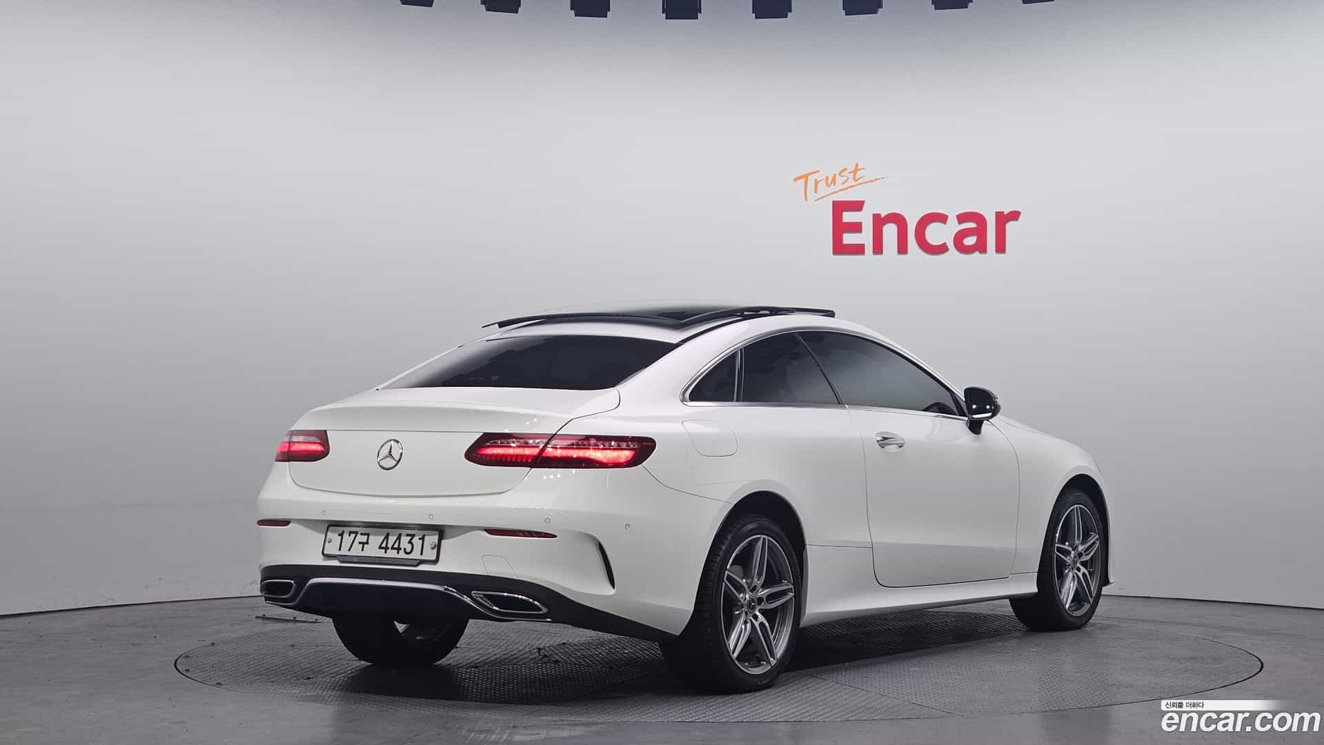 E-Class Mercedes-Benz 2018.11-OUTER-002