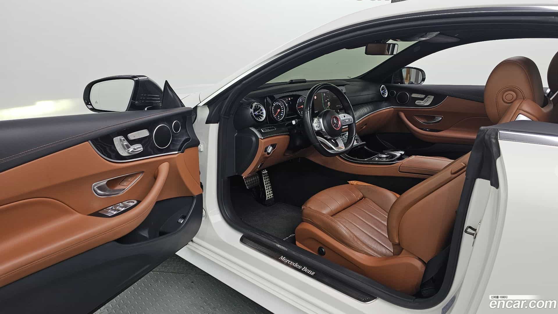 E-Class Mercedes-Benz 2018.11-INNER-010
