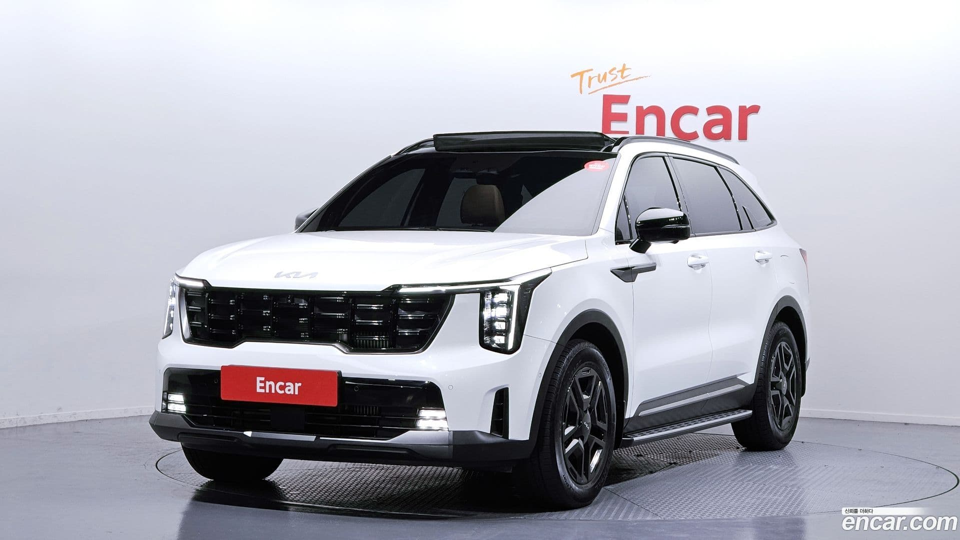 Main__Slider__Photo:Sorento Kia 2023.10-0