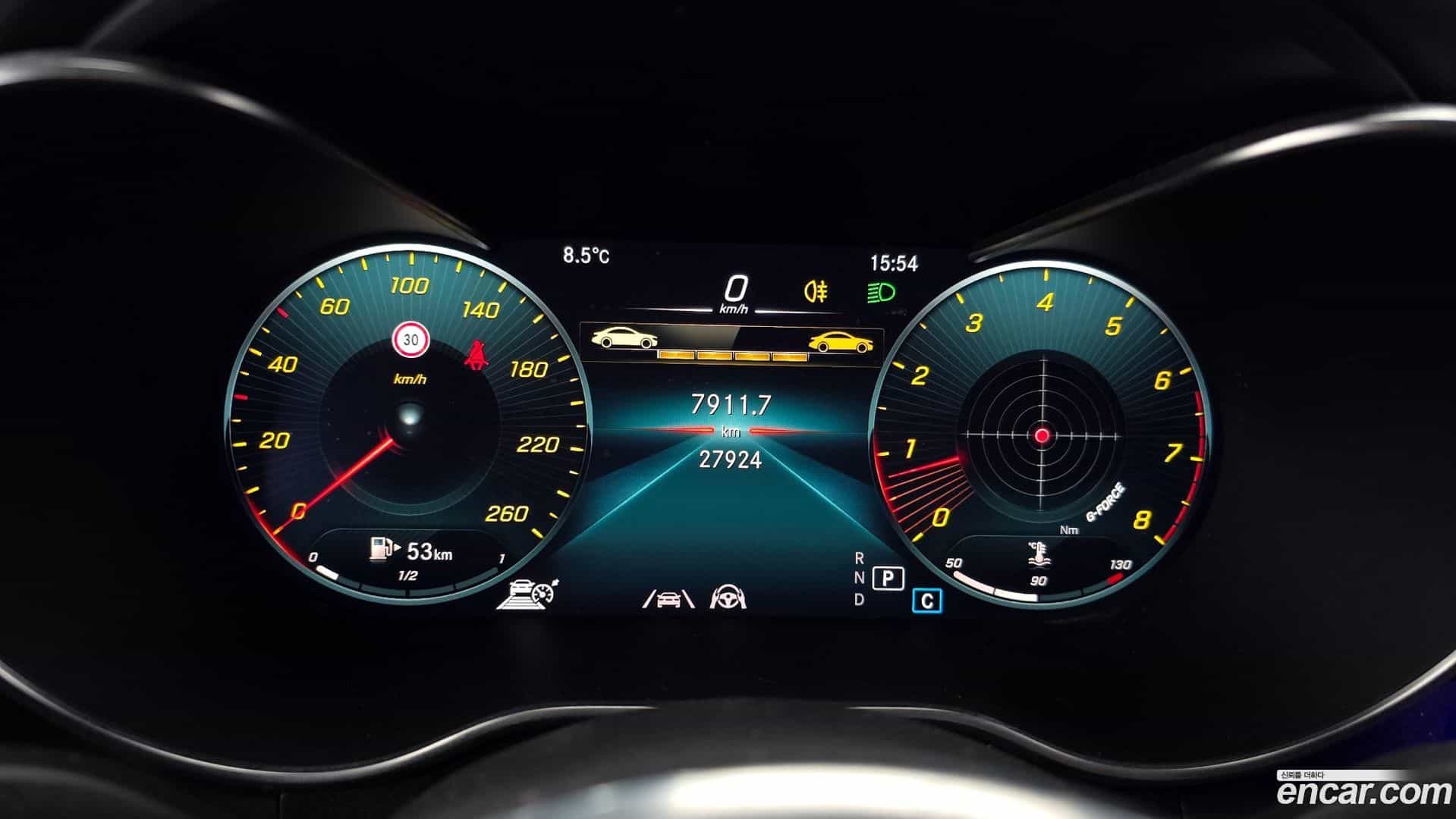 GLC-Class Mercedes-Benz 2023.1-INNER-008