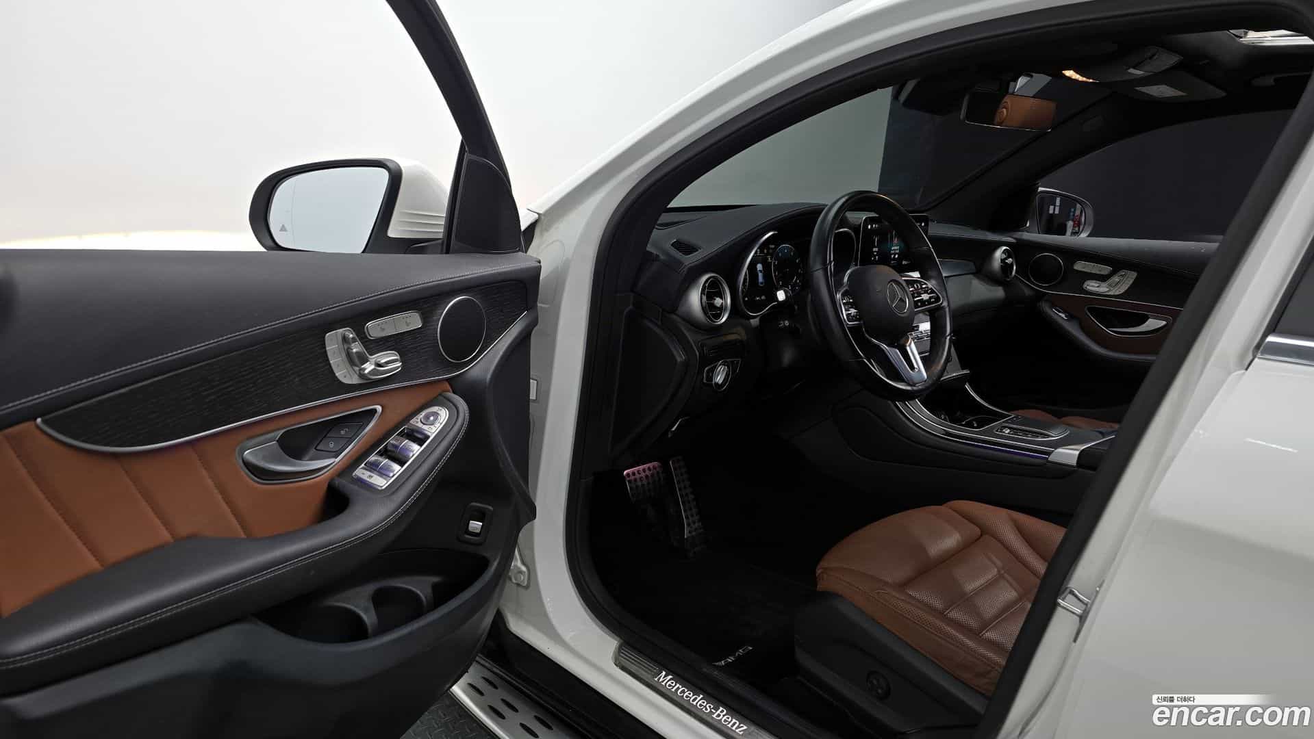 GLC-Class Mercedes-Benz 2023.1-OPTION-015