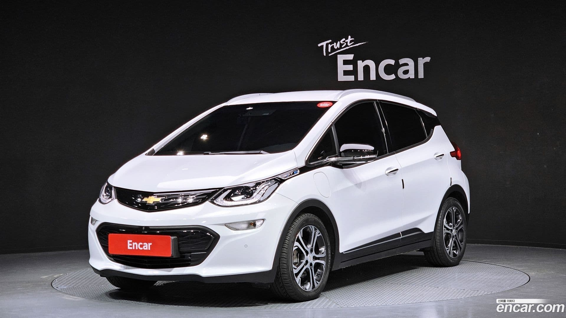 Main__Slider__Photo:Bolt EV Chevrolet 2020.11-0