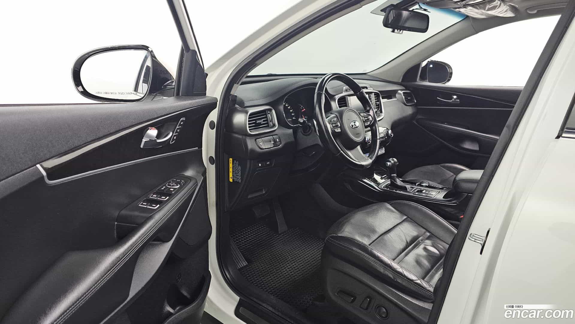 Sorento Kia 2015.8-OPTION-015
