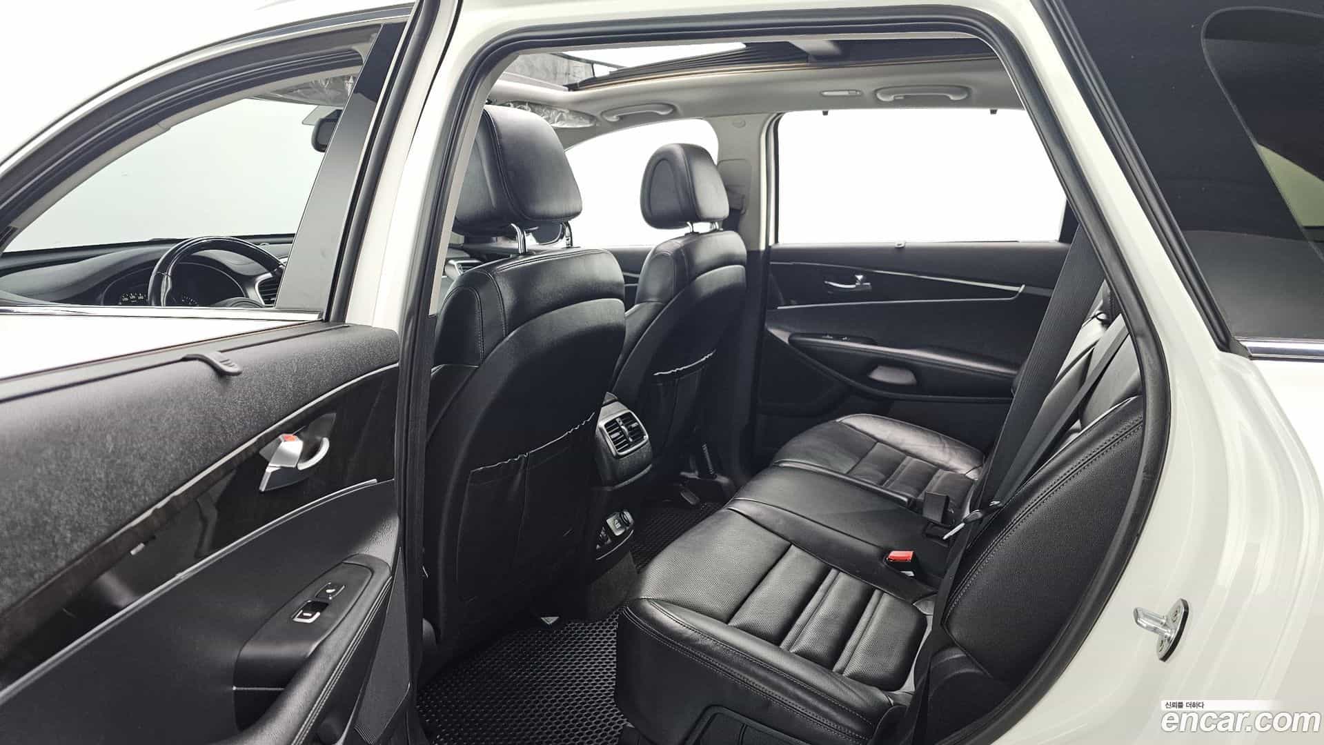 Sorento Kia 2015.8-OPTION-016