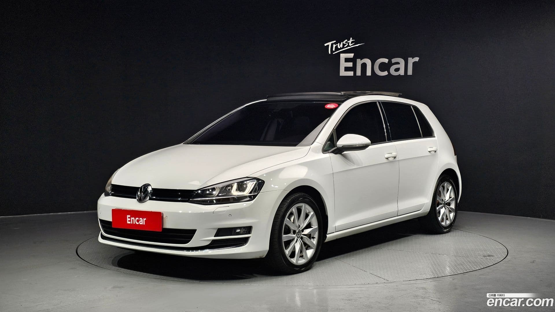 Main__Slider__Photo:Golf Volkswagen 2016.4-0