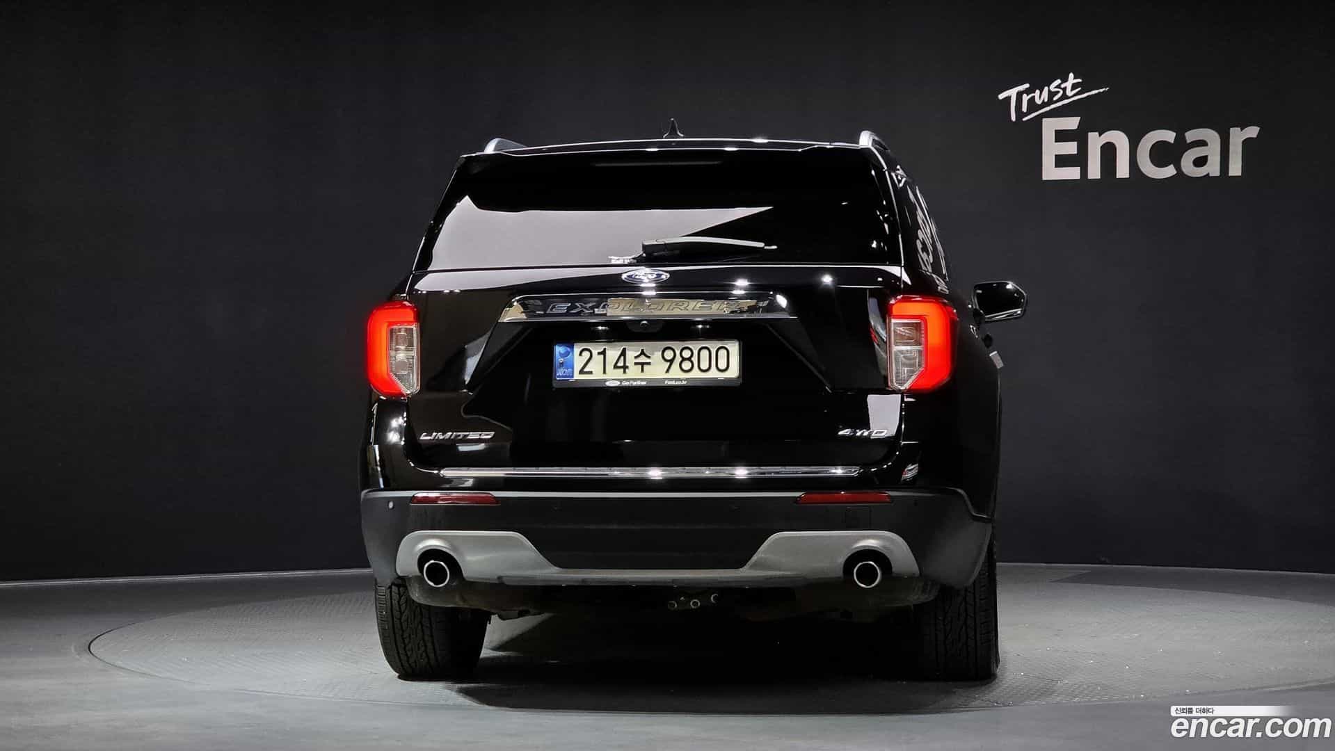 Explorer Ford 2021.10-OUTER-004