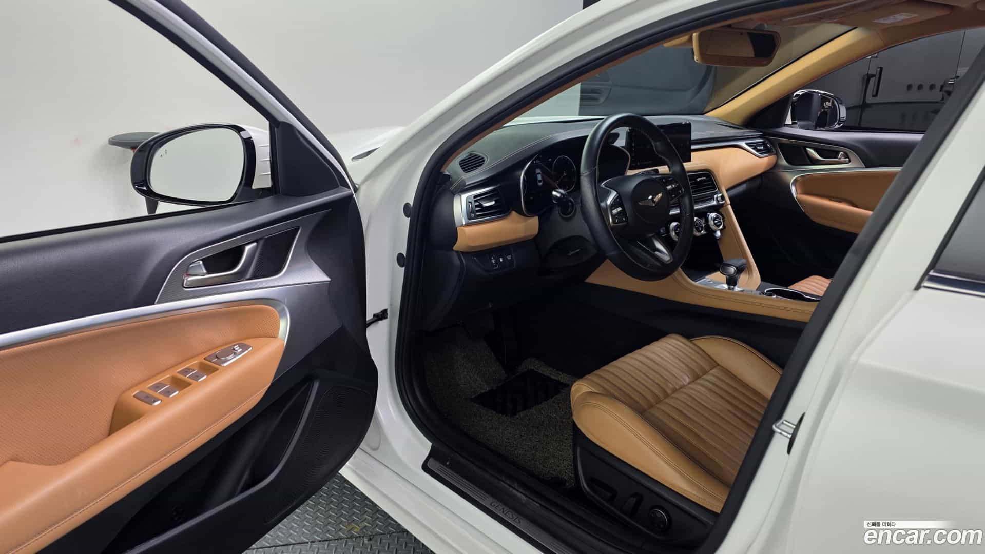 G70 Genesis 2020.11-INNER-010