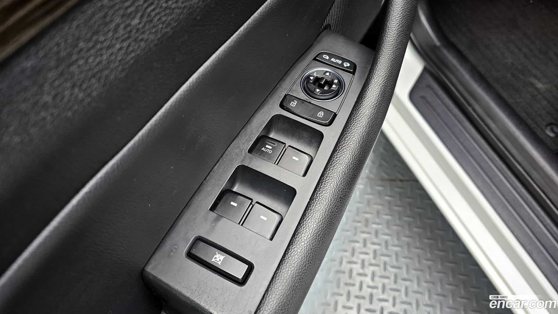 Sonata Hyundai 2014.8-OPTION-021