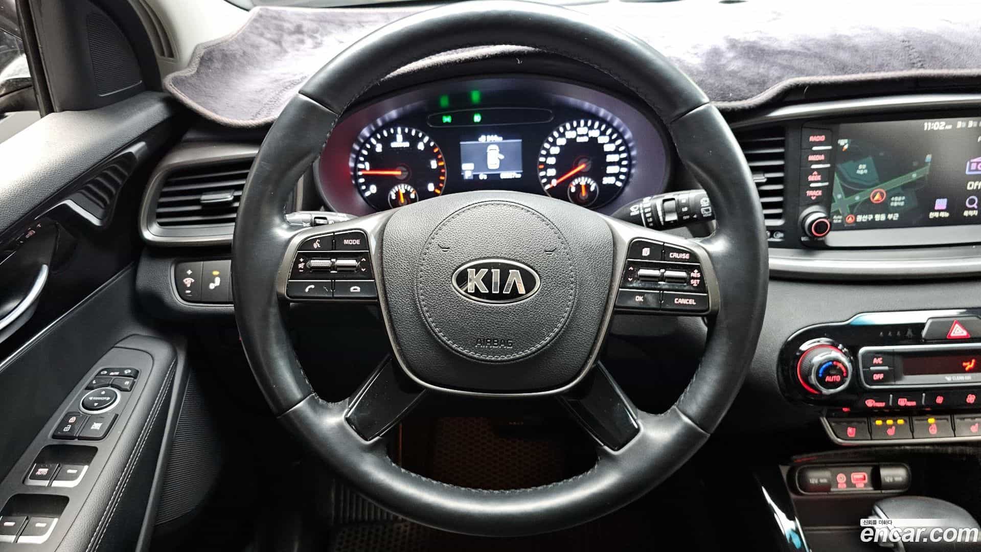Sorento Kia 2018.4-OPTION-017