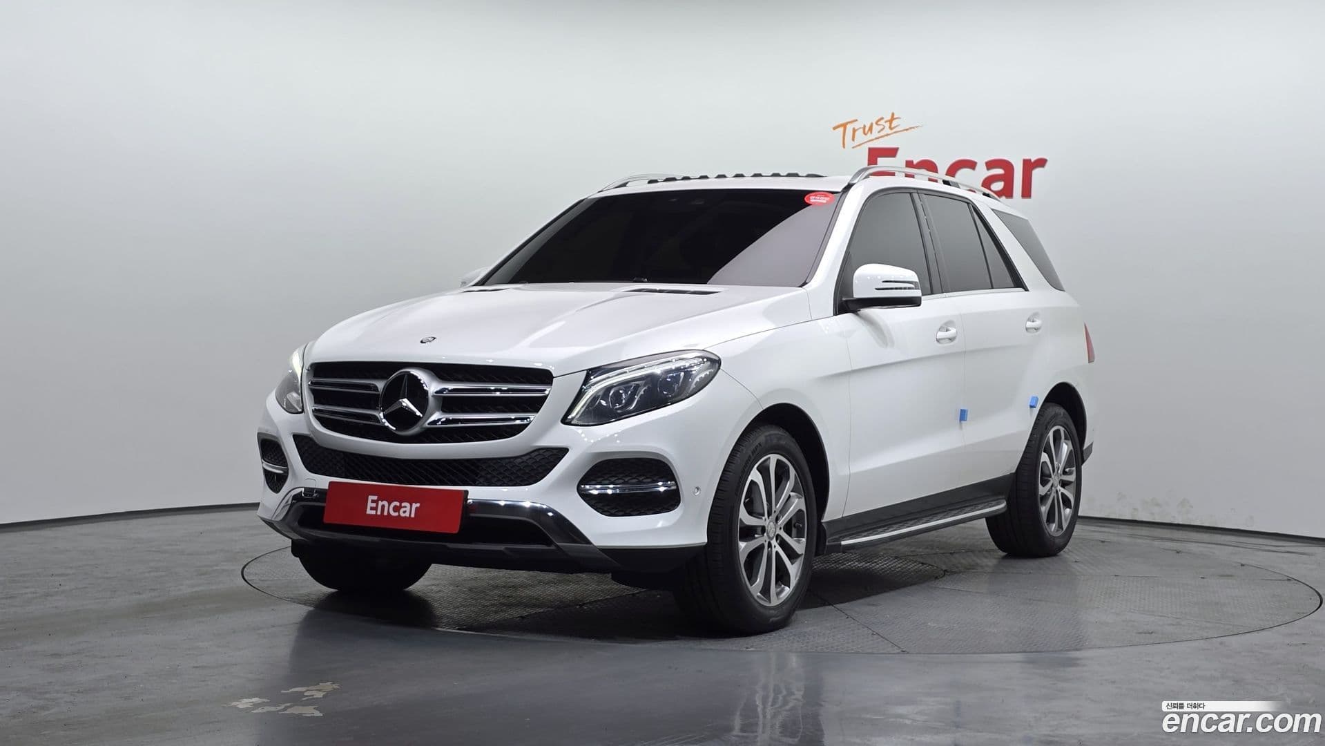 Main__Slider__Photo:GLE-Class Mercedes-Benz 2016.6-0