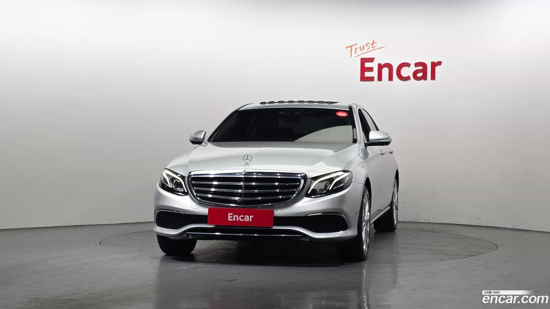 E-Class Mercedes-Benz 2018.10-OUTER-003