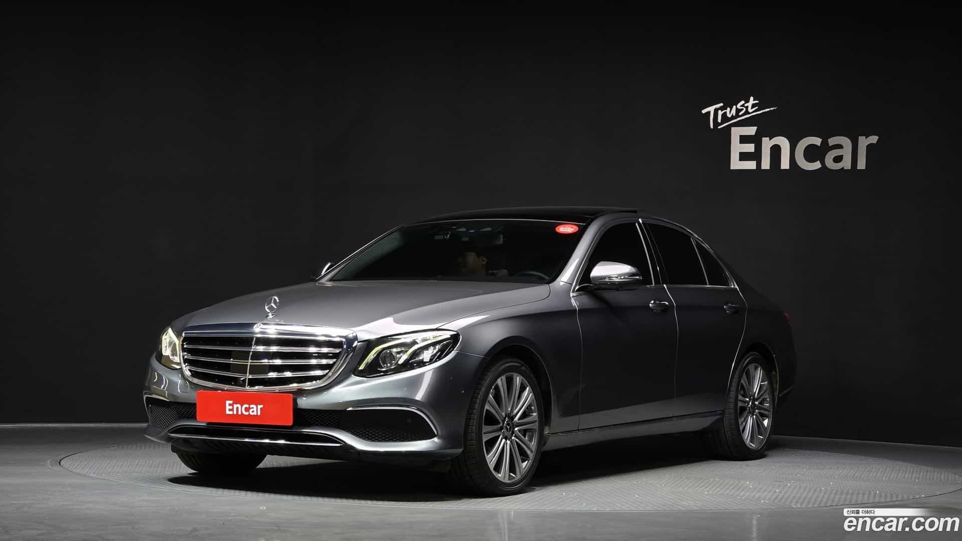 E-Class Mercedes-Benz 2020.8-OUTER-001