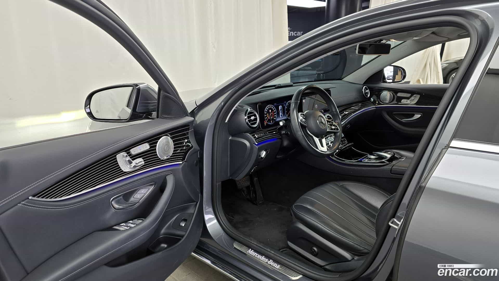 E-Class Mercedes-Benz 2020.8-INNER-010