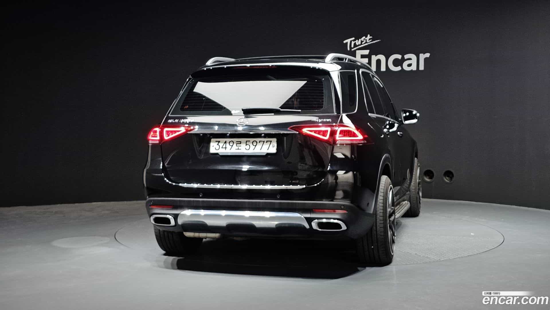 GLE-Class Mercedes-Benz 2020.8-OUTER-004