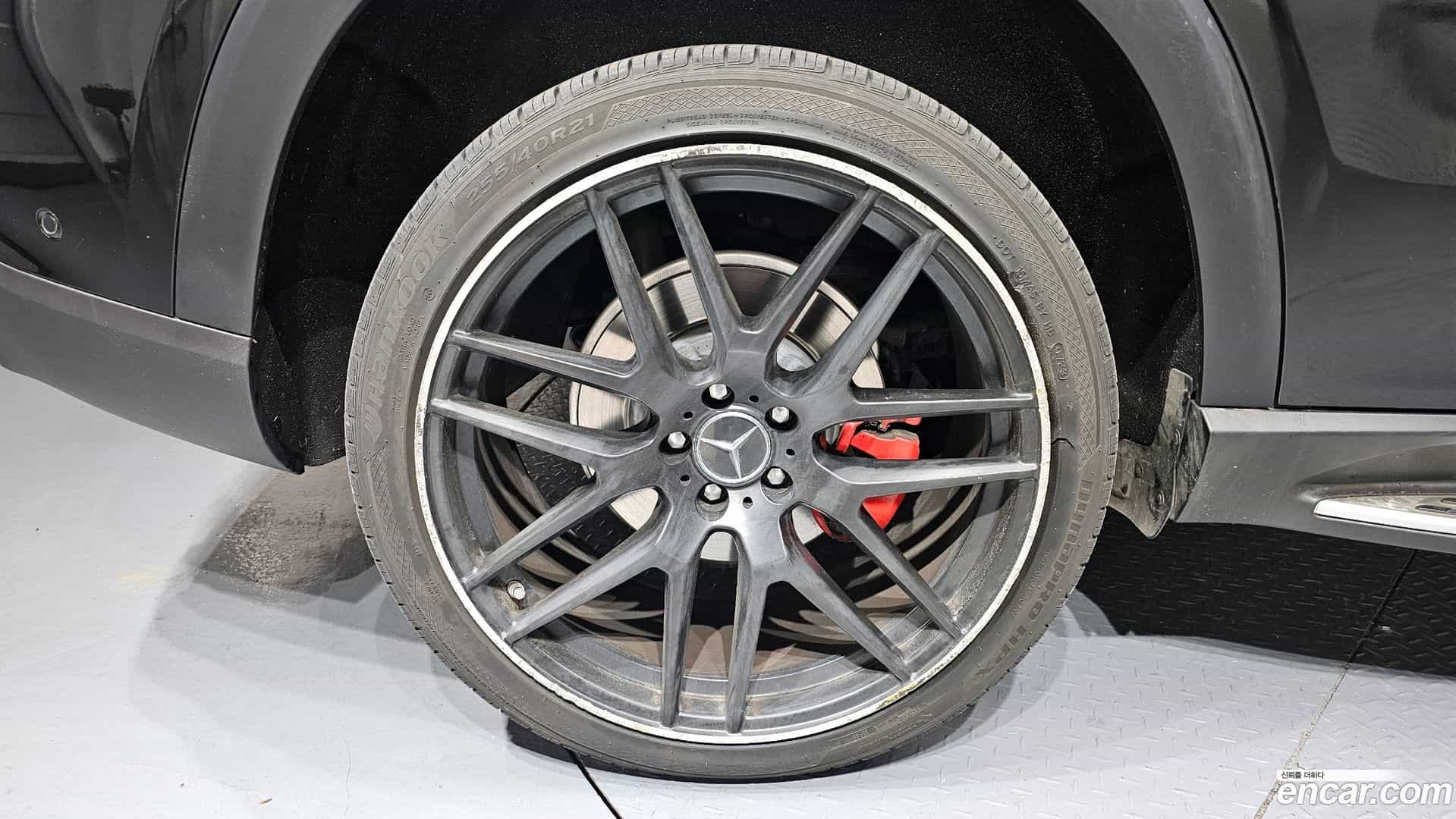 GLE-Class Mercedes-Benz 2020.8-OUTER-005