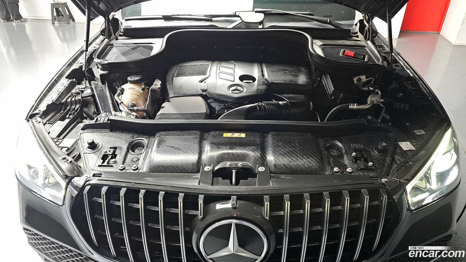 GLE-Class Mercedes-Benz 2020.8-INNER-006