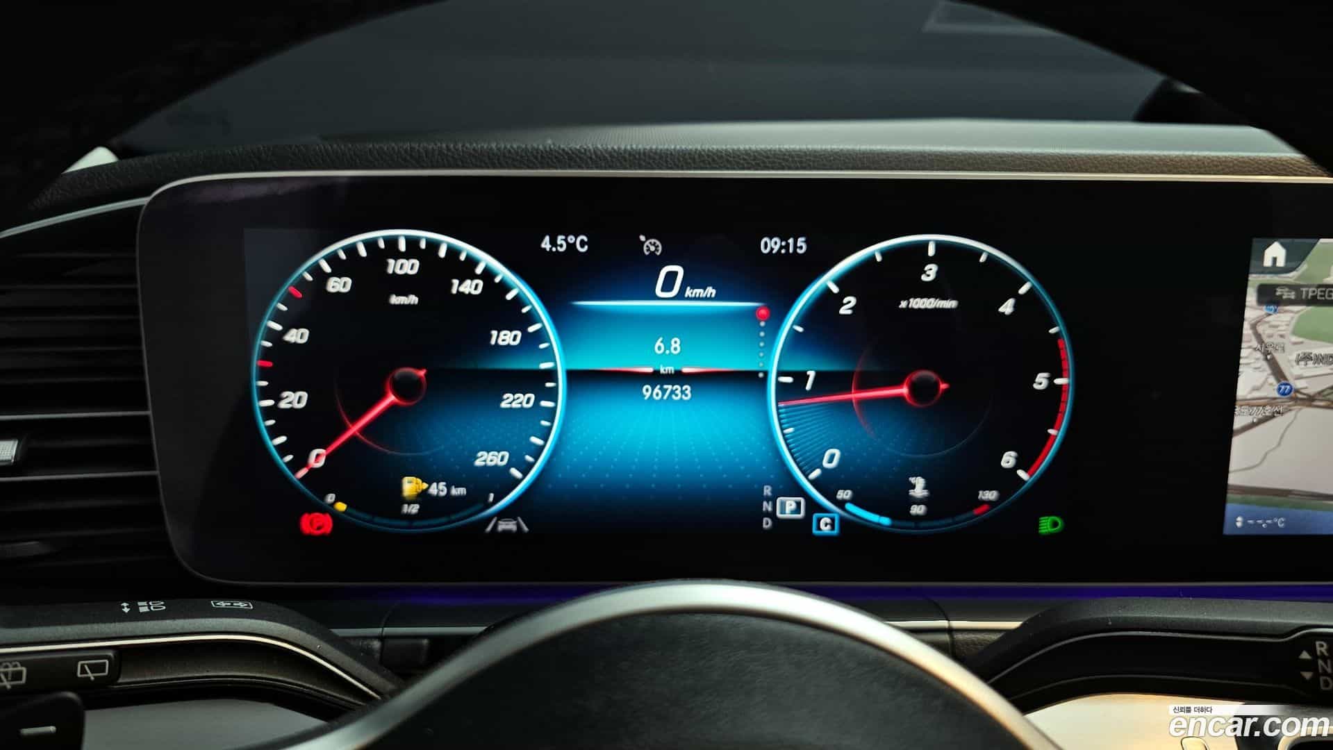GLE-Class Mercedes-Benz 2020.8-INNER-008