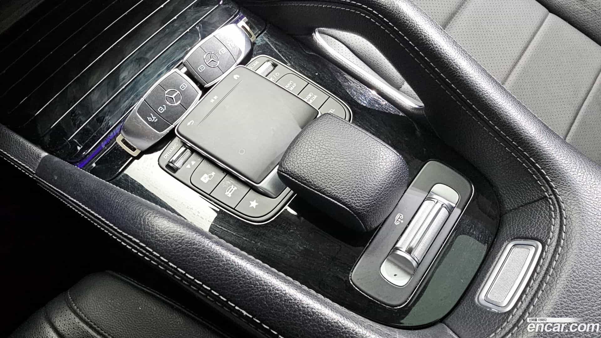 GLE-Class Mercedes-Benz 2020.8-OPTION-020
