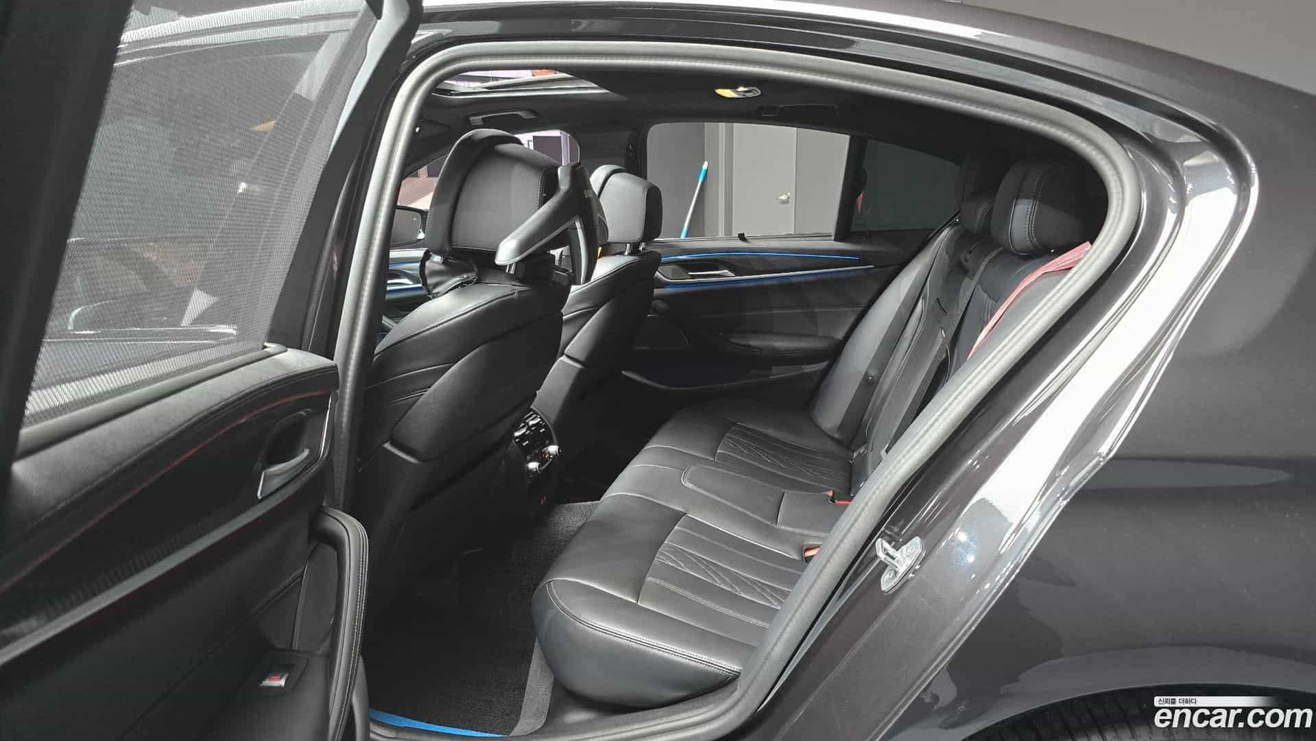 5-Series BMW 2023.4-OPTION-016