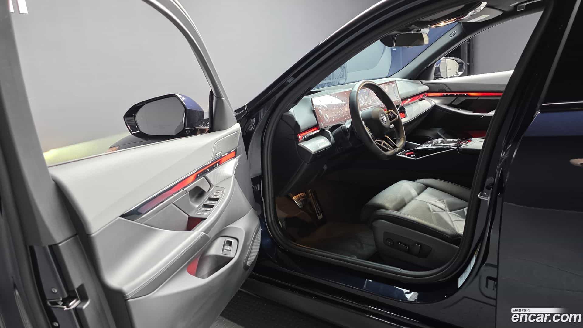 5-Series BMW 2025.5-INNER-010