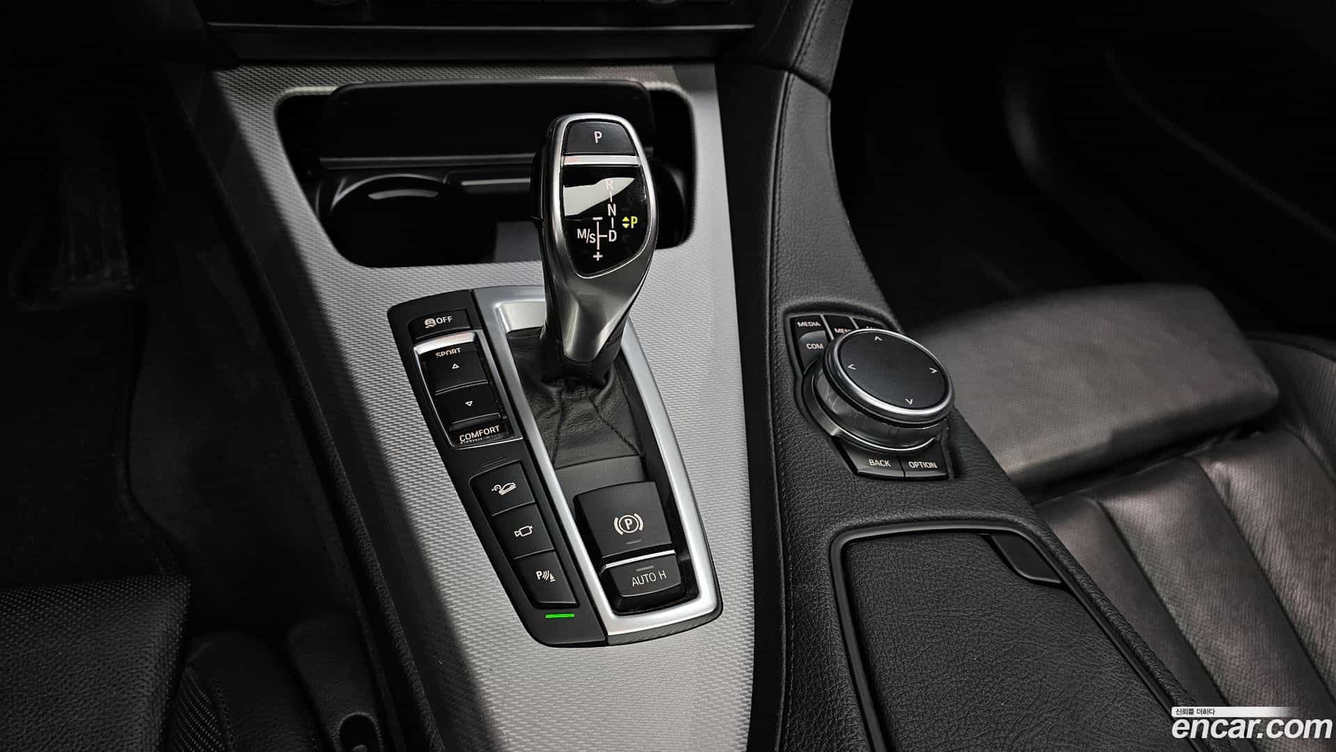 6-Series BMW 2017.8-INNER-009