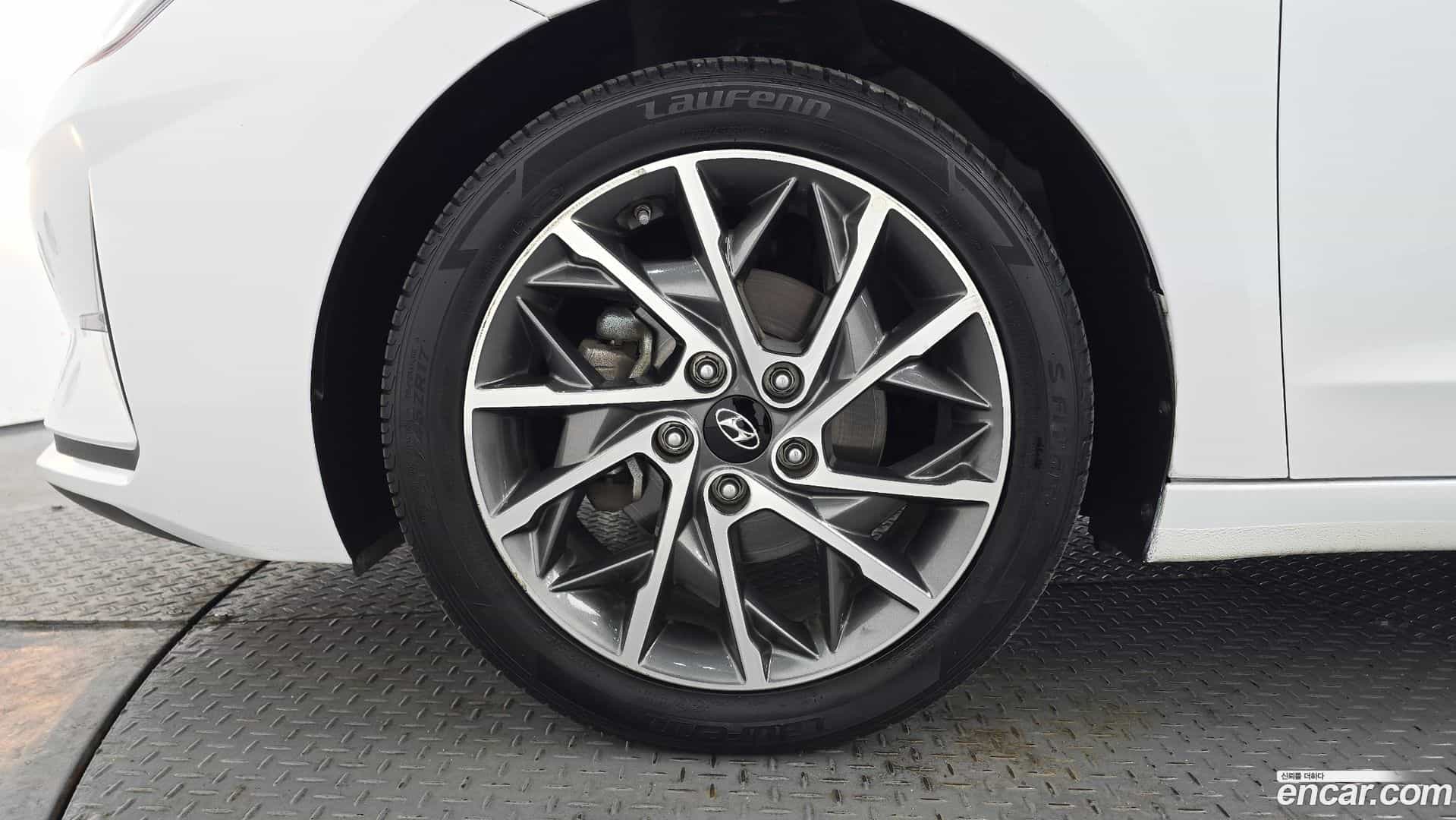 AVANTE Hyundai 2019.11-OUTER-005