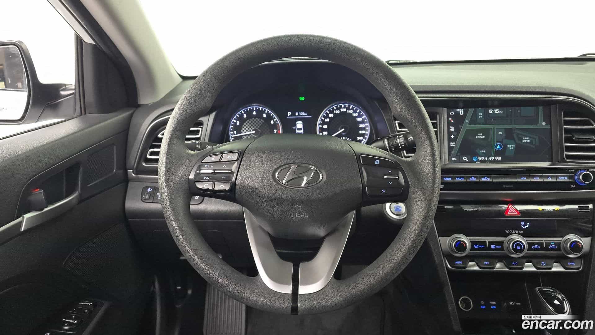 AVANTE Hyundai 2019.11-OPTION-017