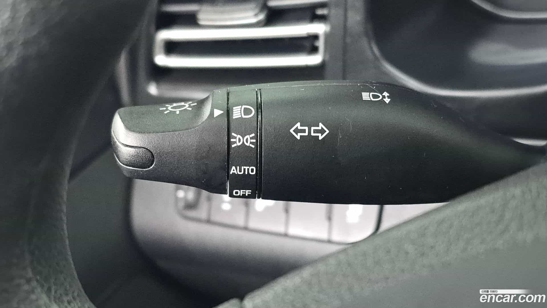 AVANTE Hyundai 2019.11-OPTION-021