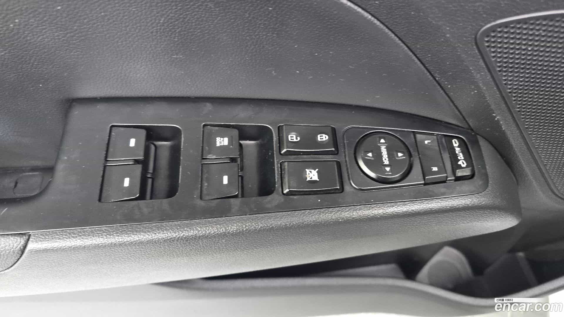 AVANTE Hyundai 2019.11-OPTION-022
