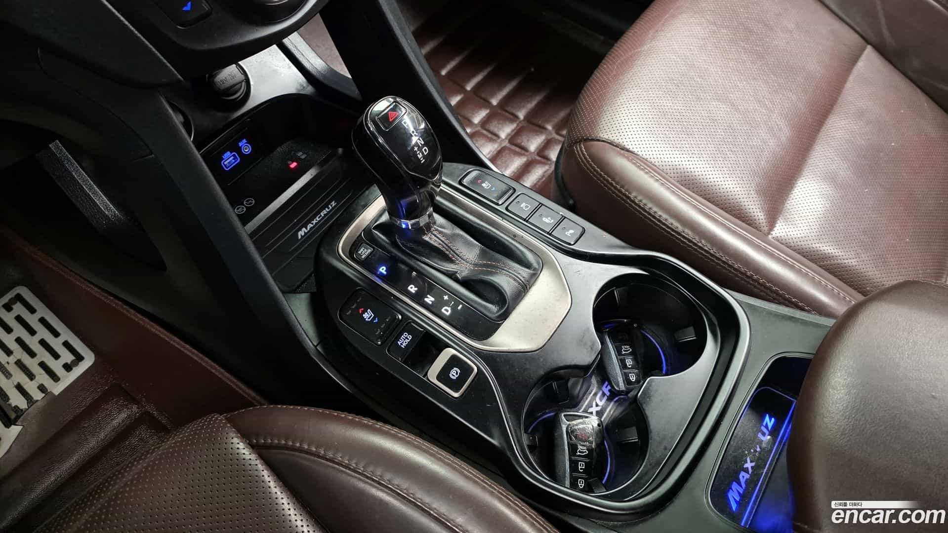 Maxcruz Hyundai 2017.1-INNER-009