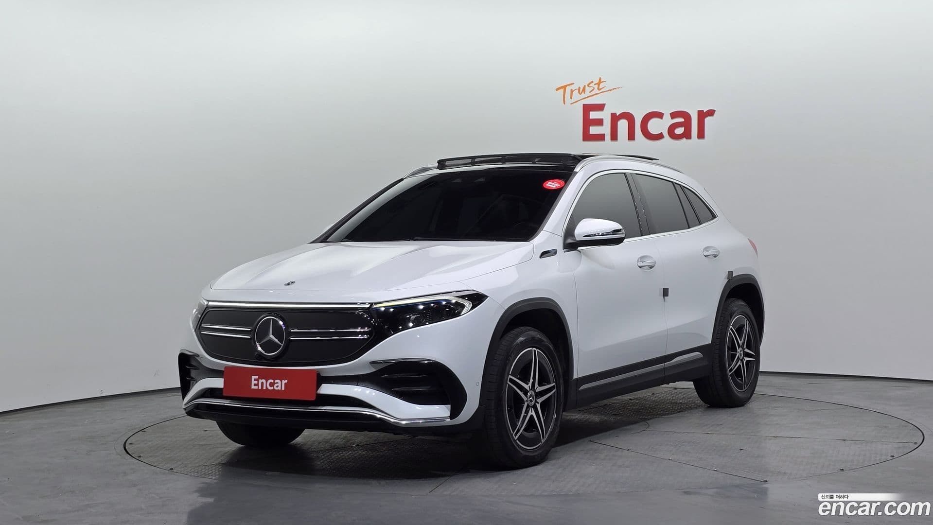 Main__Slider__Photo:EQA Mercedes-Benz 2022.4-0