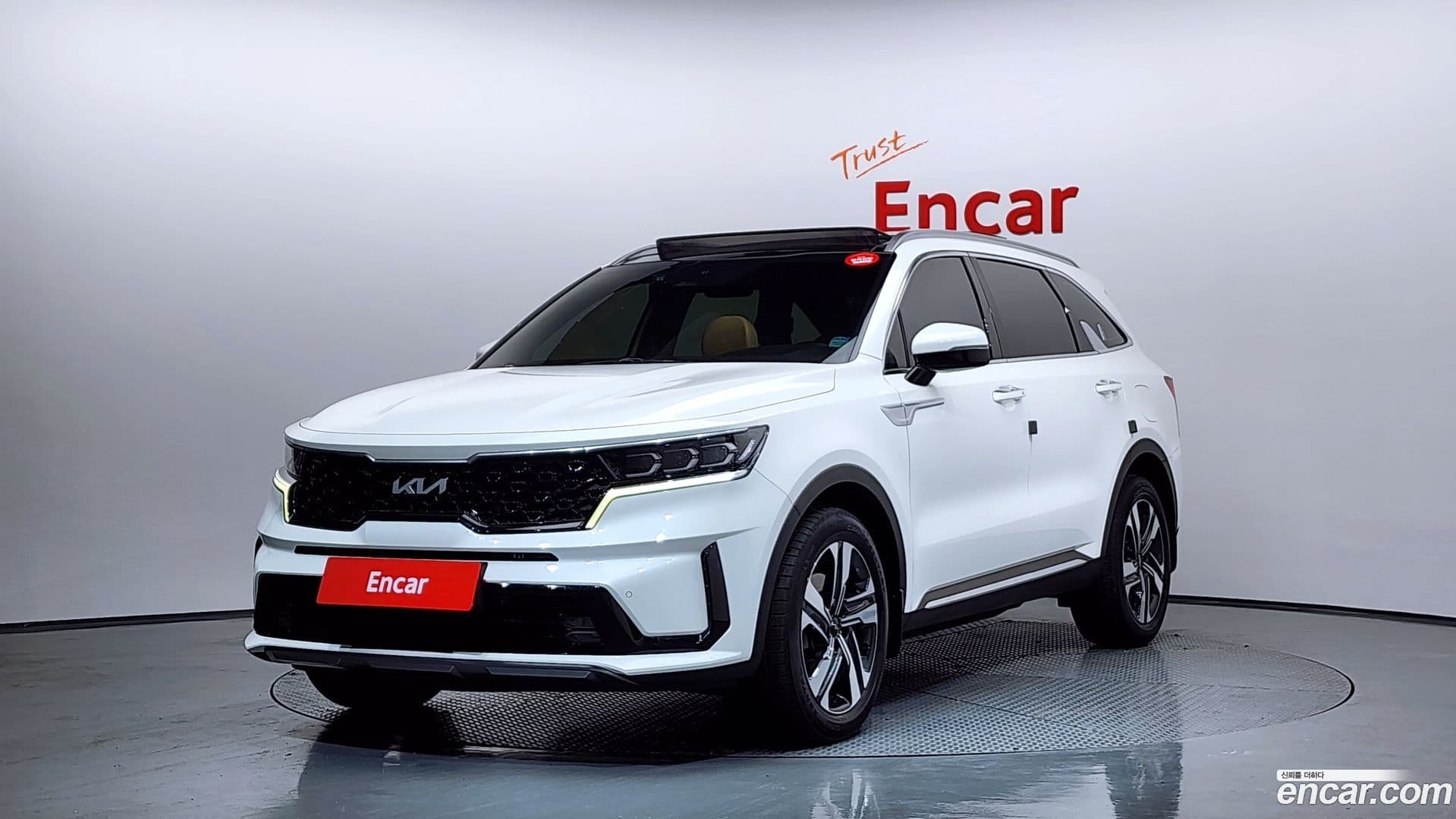 Main__Slider__Photo:Sorento Kia 2022.3-0