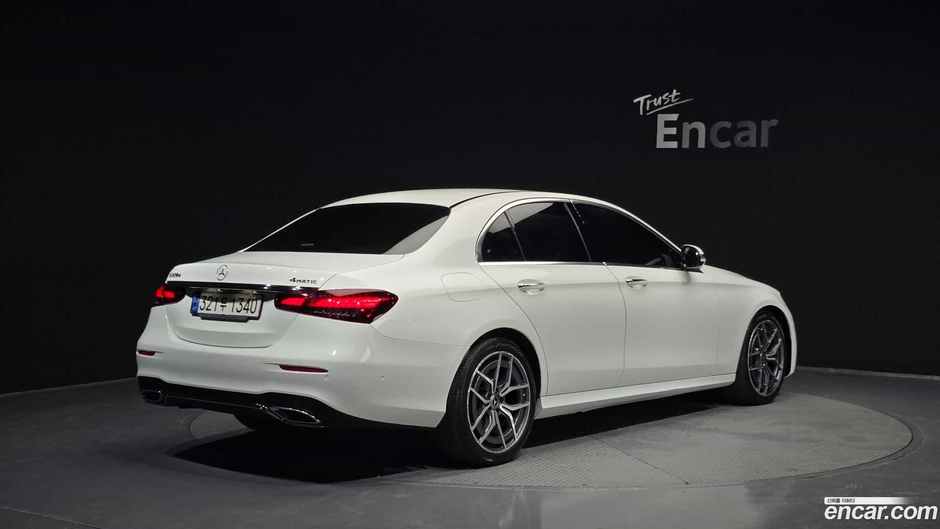 E-Class Mercedes-Benz 2022.1-OUTER-002