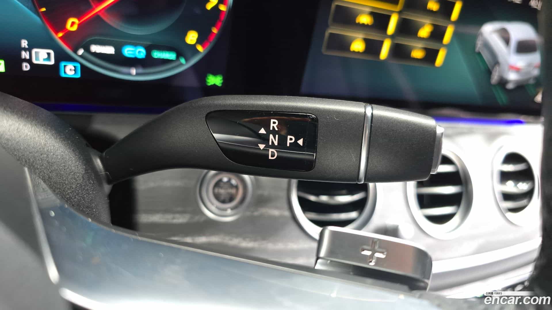 E-Class Mercedes-Benz 2022.1-INNER-009