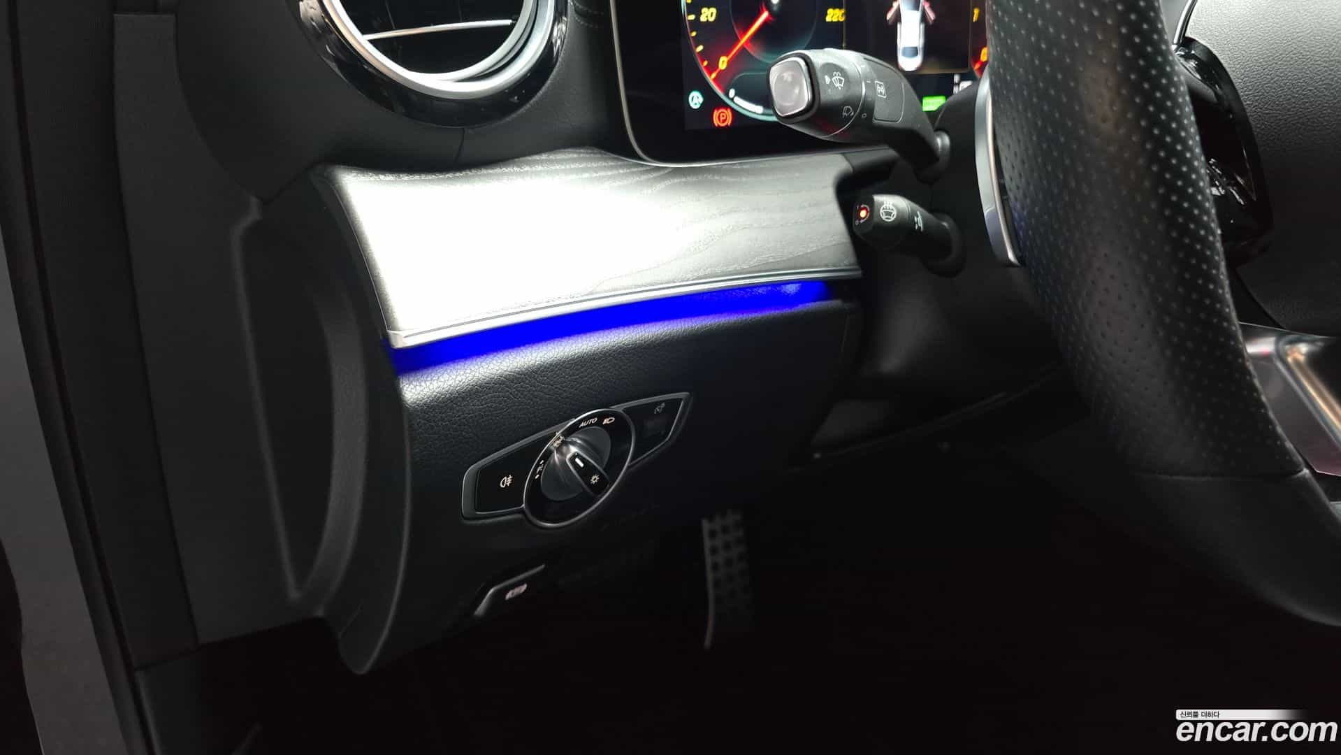 E-Class Mercedes-Benz 2022.1-OPTION-021