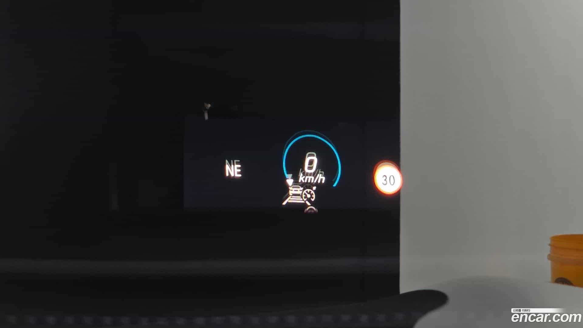 E-Class Mercedes-Benz 2022.1-OPTION-023