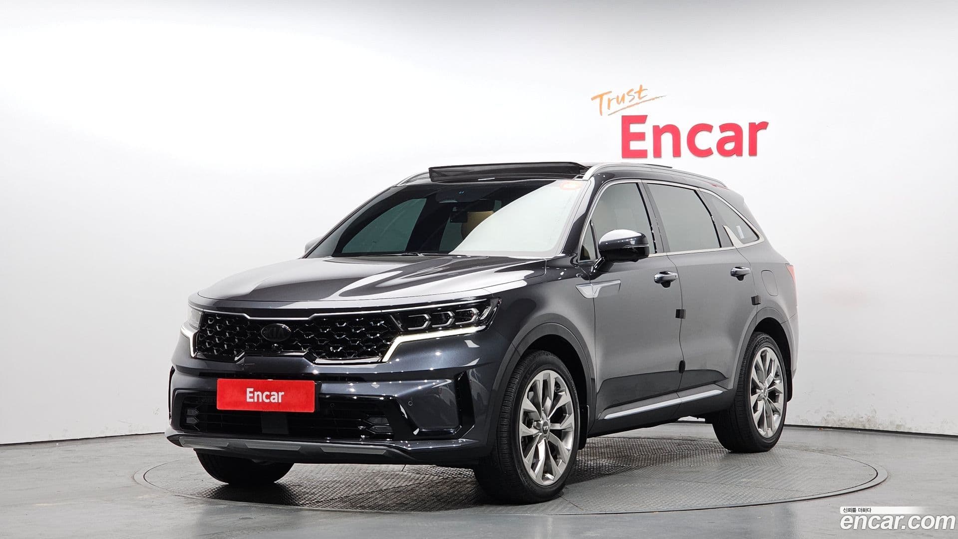 Main__Slider__Photo:Sorento Kia 2021.2-0